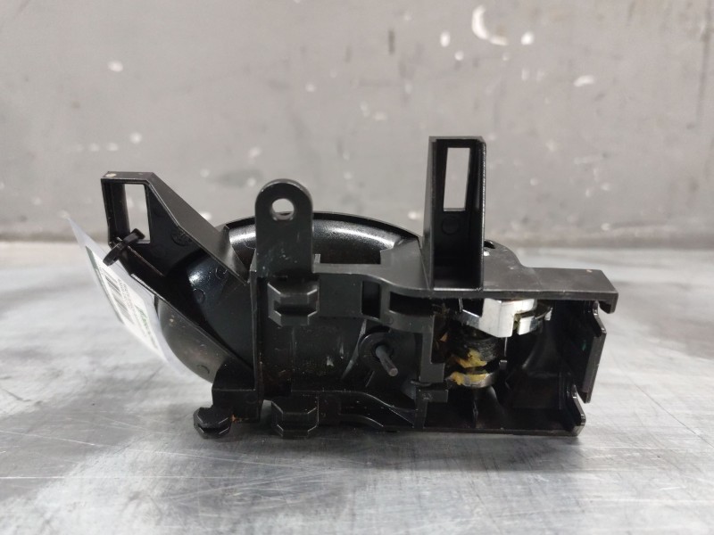 Recambio de maneta interior delantera derecha para nissan juke (f15) 1.5 dci referencia OEM IAM   