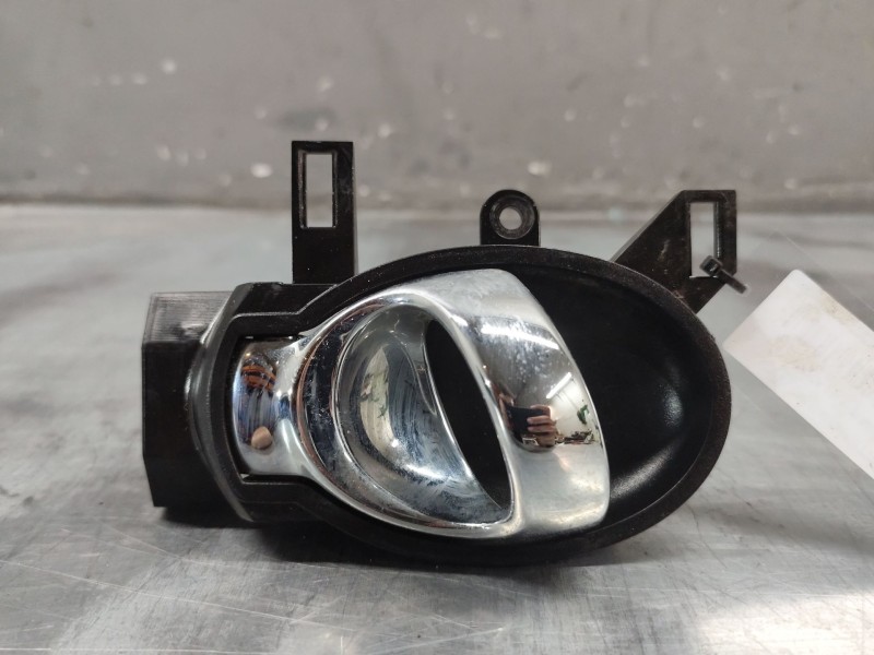 Recambio de maneta interior delantera derecha para nissan juke (f15) 1.5 dci referencia OEM IAM   