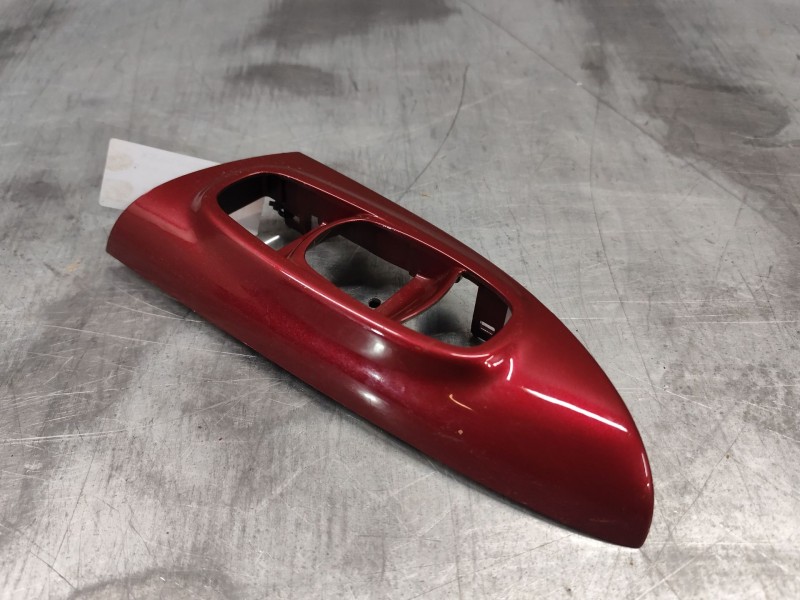 Recambio de moldura mando elevalunas delantero izquierdo para nissan juke (f15) 1.5 dci referencia OEM IAM 809611KM3A  