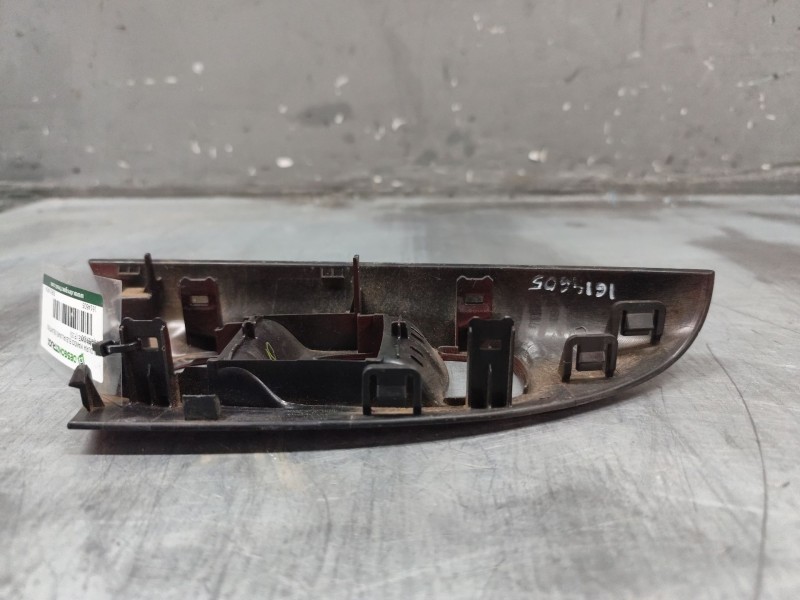 Recambio de moldura mando elevalunas delantero izquierdo para nissan juke (f15) 1.5 dci referencia OEM IAM 809611KM3A  