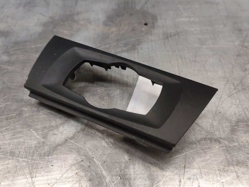 Recambio de moldura para bmw 3 (e90) 320 d referencia OEM IAM 693870203227  