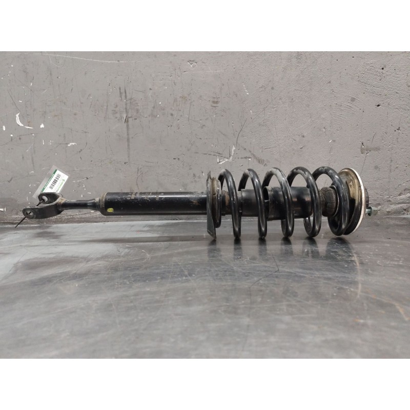 Recambio de amortiguador delantero derecho para audi a4 b5 (8d2) 1.8 quattro referencia OEM IAM 8D0413031  