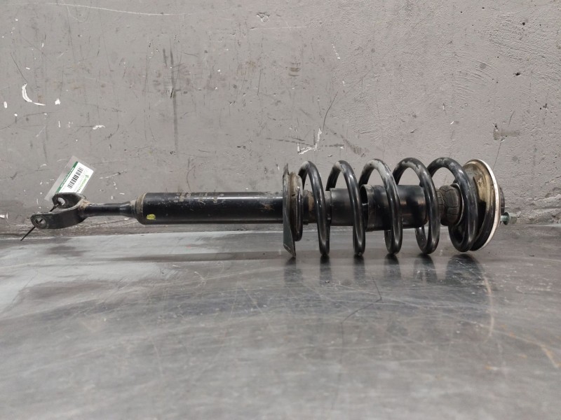 Recambio de amortiguador delantero derecho para audi a4 b5 (8d2) 1.8 quattro referencia OEM IAM 8D0413031  