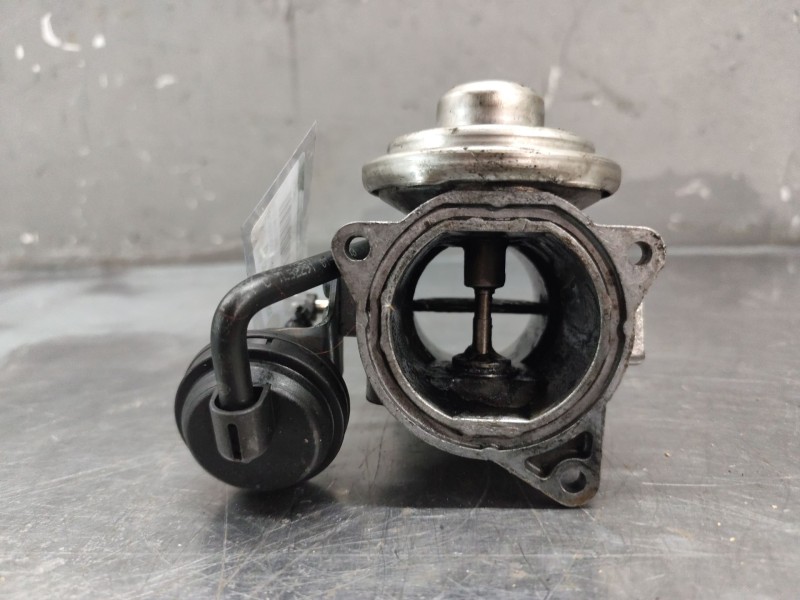 Recambio de amortiguador delantero izquierdo para audi a4 b5 (8d2) 1.8 quattro referencia OEM IAM 038131501AA  