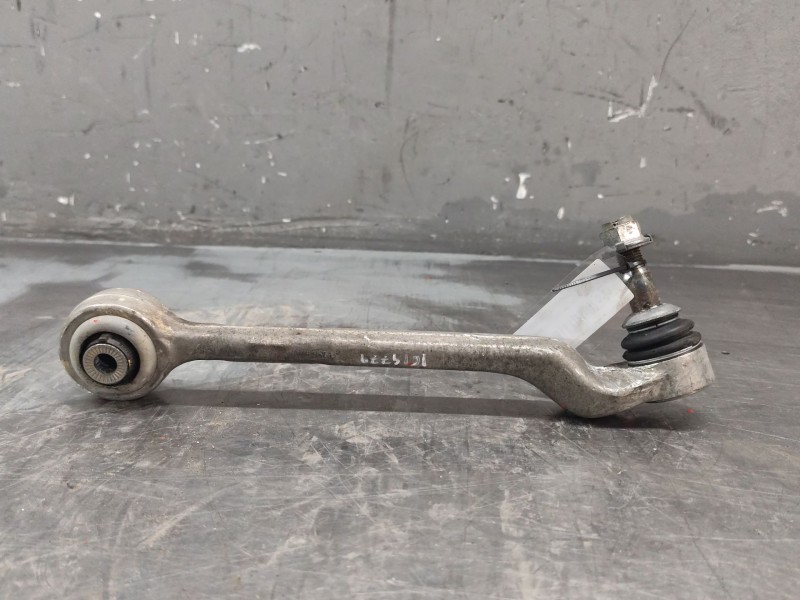 Recambio de brazo suspension inferior delantero izquierdo para bmw 1 (e87) 120 d referencia OEM IAM 685299103  