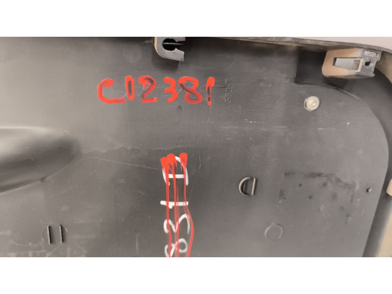 Recambio de guarnecido puerta delantera derecha para renault premium lander 10.8 diesel referencia OEM IAM 5010609248  