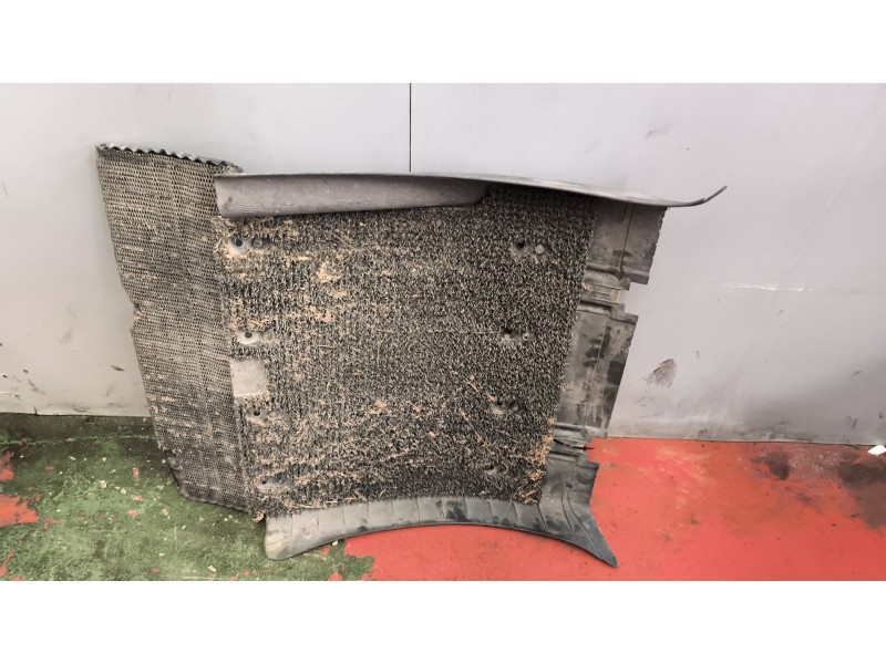 Recambio de guardabarros trasero izquierdo para scania p i p 250 referencia OEM IAM   