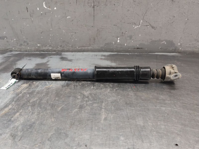 Recambio de amortiguador trasero izquierdo para peugeot 308 premium referencia OEM IAM   