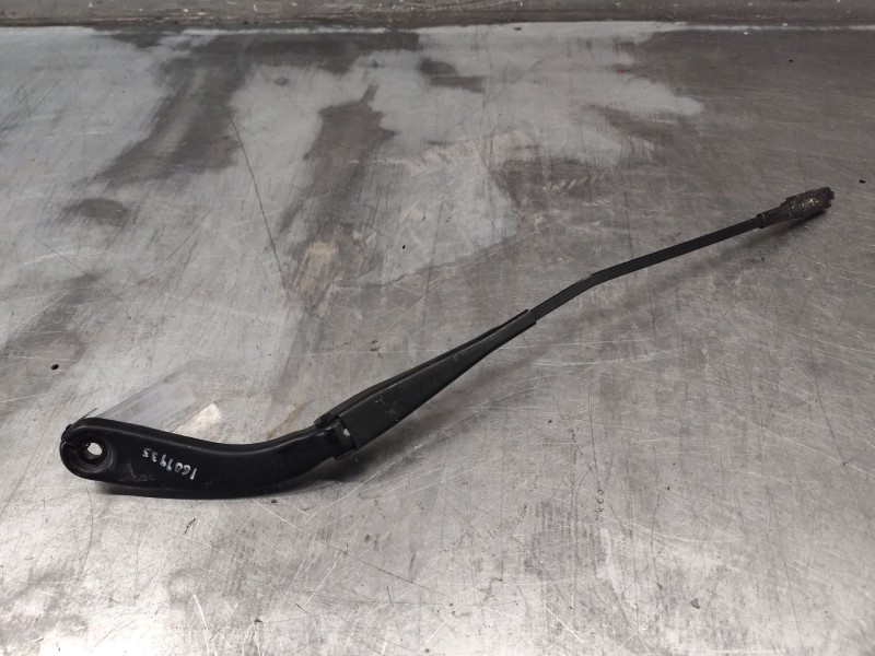 Recambio de brazo limpia delantero derecho para bmw 1 (e87) 120 d referencia OEM IAM   