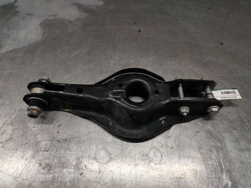 Recambio de brazo suspension inferior trasero izquierdo para bmw 1 (e87) 120 d referencia OEM IAM 33326792541  