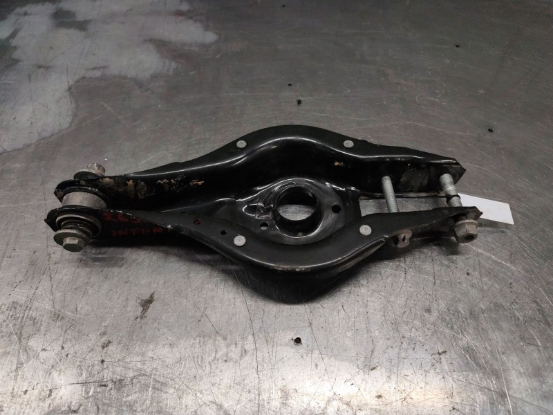 Recambio de brazo suspension inferior trasero izquierdo para bmw 1 (e87) 120 d referencia OEM IAM 33326792541  