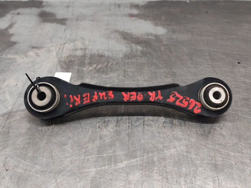 Recambio de brazo suspension superior trasero derecho para bmw 1 (e87) 120 d referencia OEM IAM 979254004  