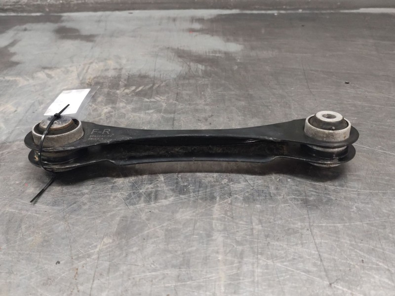 Recambio de brazo suspension superior trasero derecho para bmw 1 (e87) 120 d referencia OEM IAM 979254004  