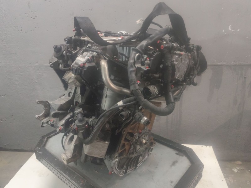 Recambio de motor completo para audi a4 ber. (b8) básico referencia OEM IAM CAG  
