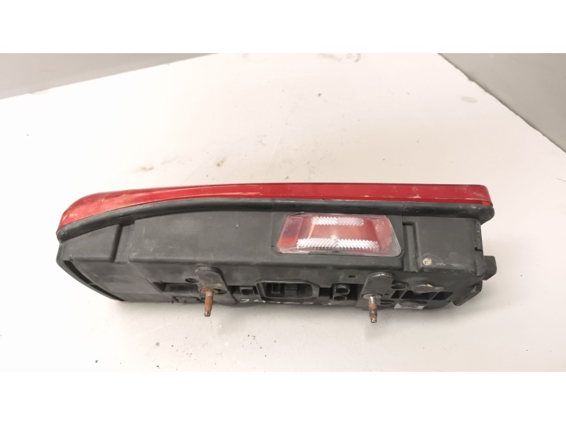 Recambio de piloto trasero izquierdo para daf serie xf105.xxx 12.9 diesel referencia OEM IAM   