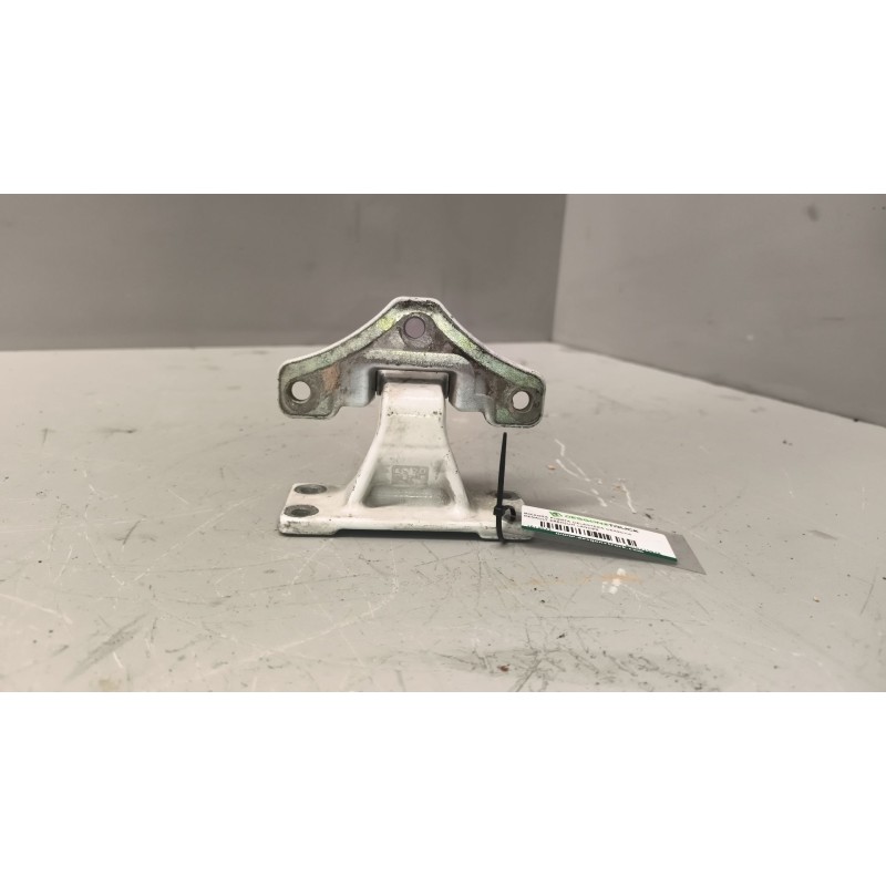 Recambio de bisagra puerta delantera derecha para renault premium lander 10.8 diesel referencia OEM IAM 5010225928 SUPERIOR 