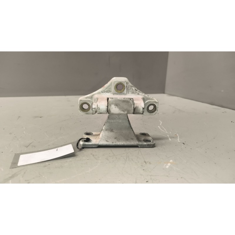 Recambio de bisagra puerta delantera derecha para renault premium lander 10.8 diesel referencia OEM IAM 5010225929 INFERIOR 