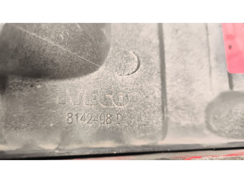 Recambio de deflector derecho para iveco eurotech cursor (mh) 7.8 diesel referencia OEM IAM 99437723  