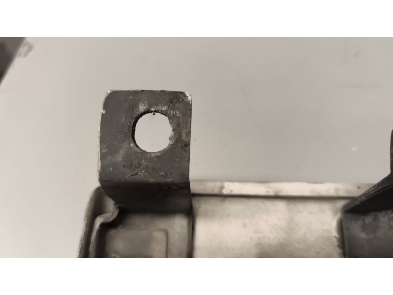 Recambio de deflector izquierdo para iveco eurotech cursor (mh) 7.8 diesel referencia OEM IAM 99437724  