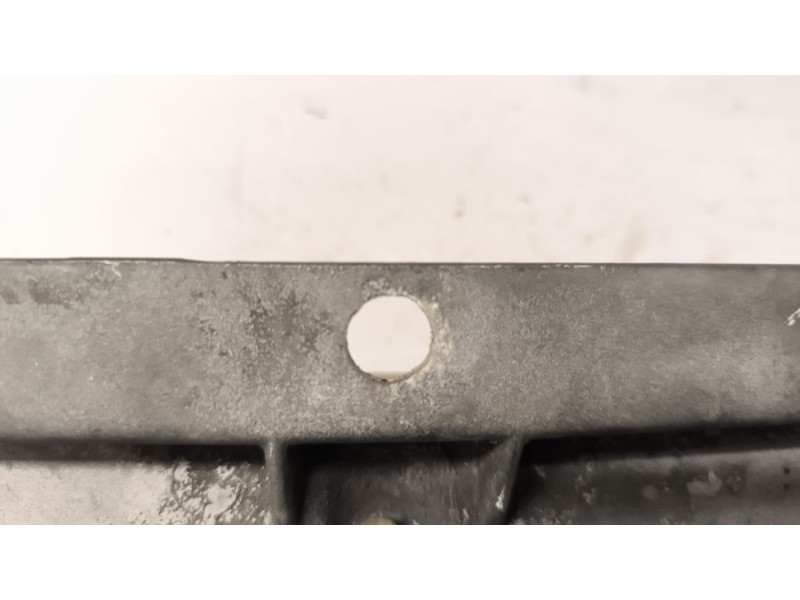 Recambio de deflector izquierdo para iveco eurotech cursor (mh) 7.8 diesel referencia OEM IAM 99437724  