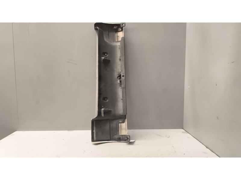 Recambio de deflector izquierdo para iveco eurotech cursor (mh) 7.8 diesel referencia OEM IAM 99437724  