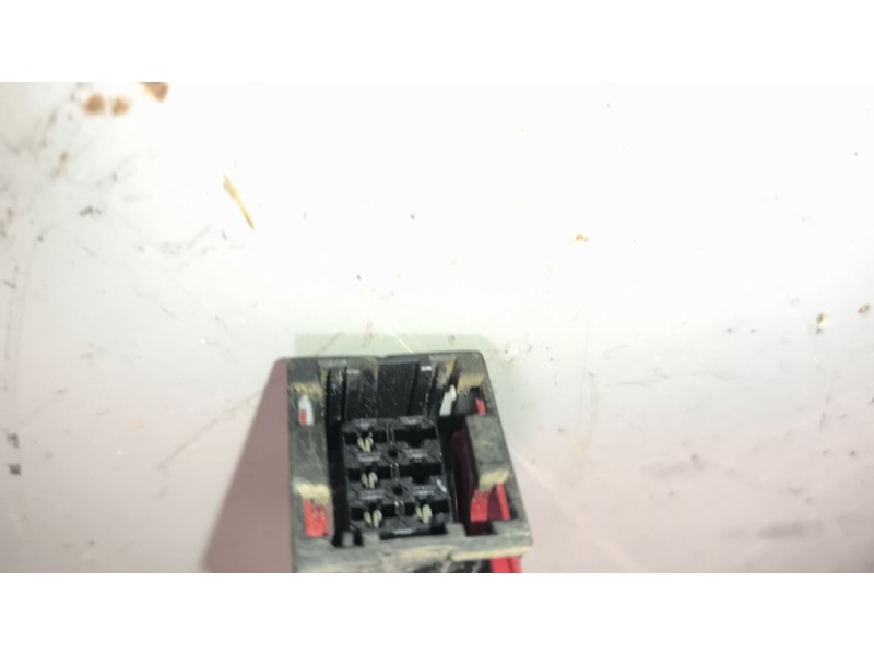 Recambio de cerradura puerta delantera derecha para renault midlum 7.2 diesel referencia OEM IAM   