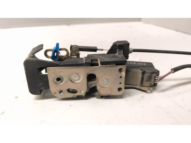Recambio de cerradura puerta delantera derecha para renault midlum 7.2 diesel referencia OEM IAM   