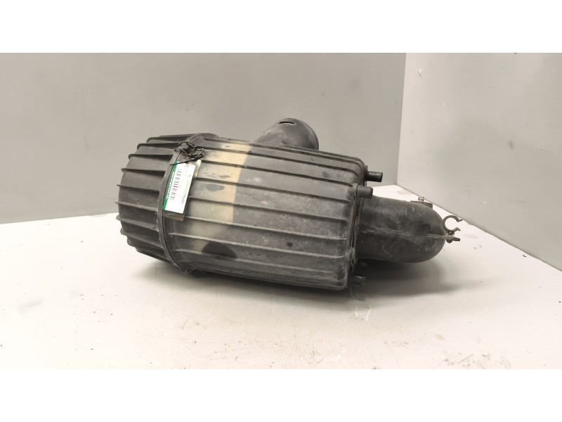 Recambio de filtro aire para iveco daily iii furgoneta 65 c 17 referencia OEM IAM 504079907  