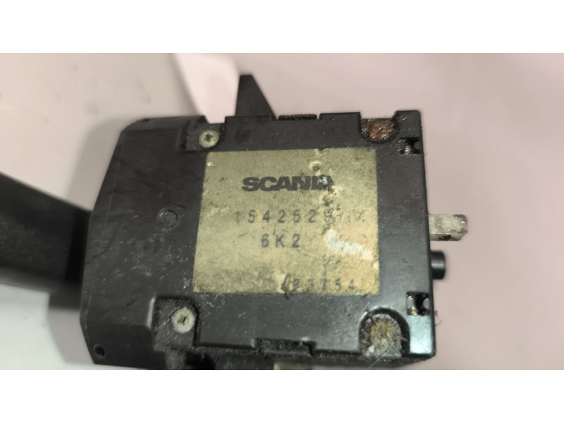 Recambio de mando limpia para scania k420 eb6x2 referencia OEM IAM 1542529  