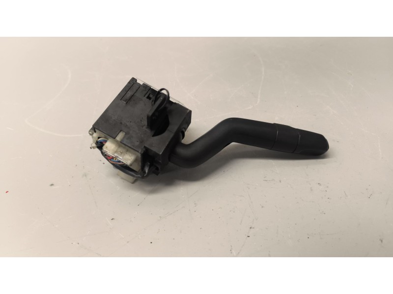 Recambio de mando limpia para scania k420 eb6x2 referencia OEM IAM 1542529  