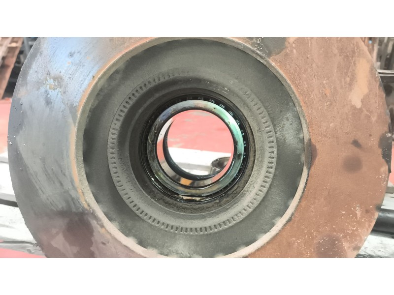 Recambio de buje trasero izquierdo para mercedes-benz actros 2-ejes 6-cil. serie/bm referencia OEM IAM A0003500433  