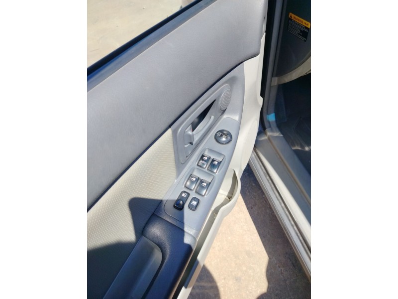 kia cerato i hatchback (ld) del año 2005