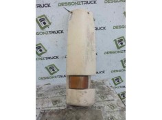 Recambio de deflector derecho para renault r 385 ti major (283 kw) e1 fsafe modelo 385 cabina para dormir referencia OEM IAM 501