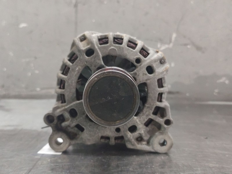 Recambio de alternador para seat ibiza (6p1) reference plus referencia OEM IAM 04E903021M  