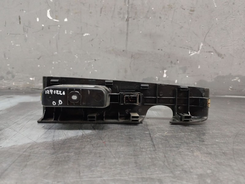 Recambio de mando elevalunas delantero derecho para kia sorento i (jc) 2.5 crdi referencia OEM IAM   