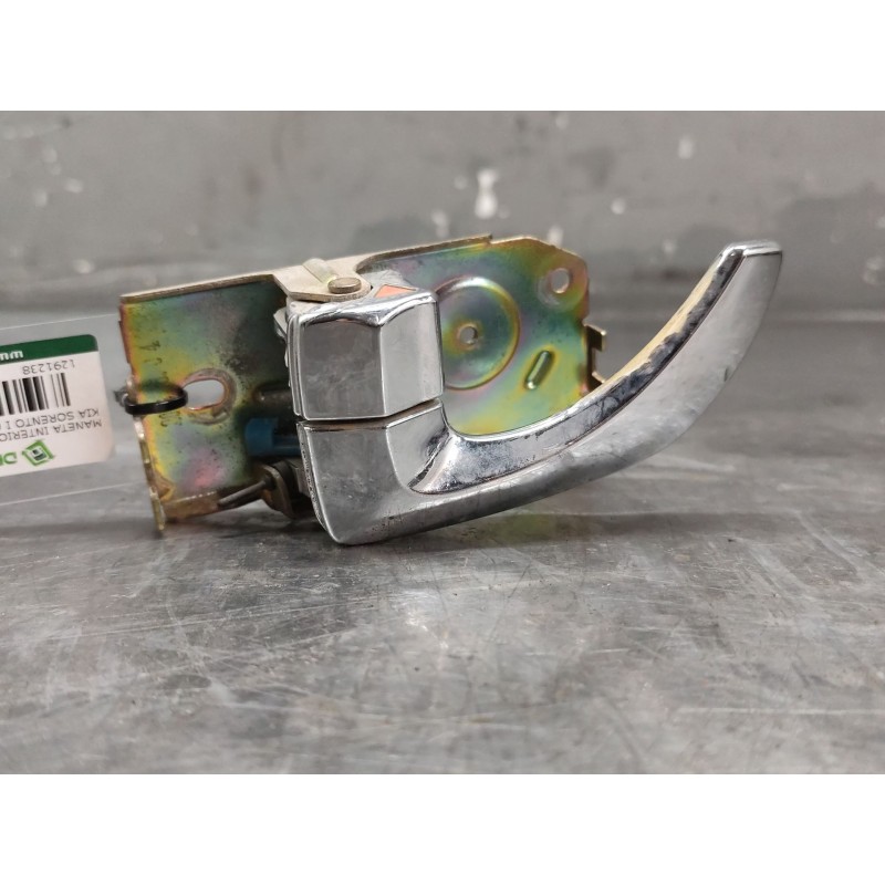 Recambio de maneta interior delantera izquierda para kia sorento i (jc) 2.5 crdi referencia OEM IAM   
