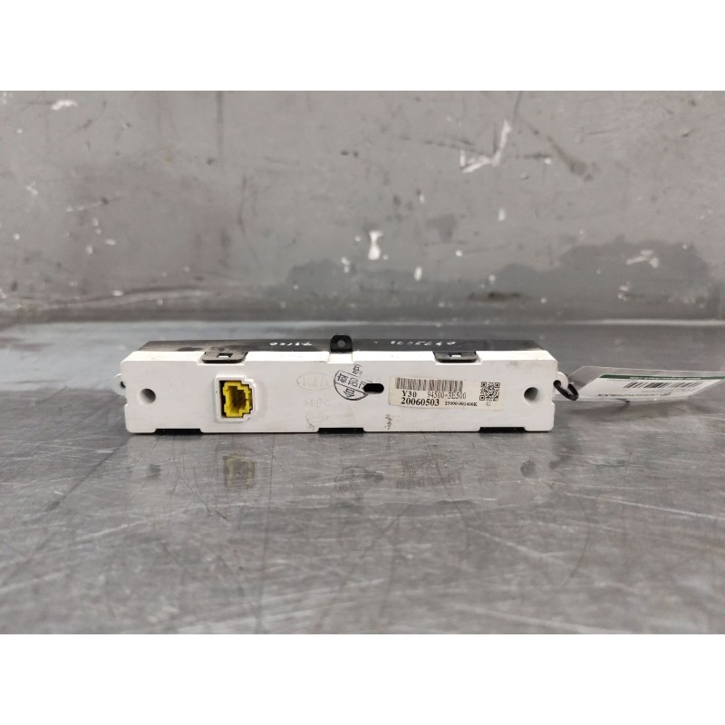 Recambio de pantalla multifuncion para kia sorento i (jc) 2.5 crdi referencia OEM IAM 945003E500  