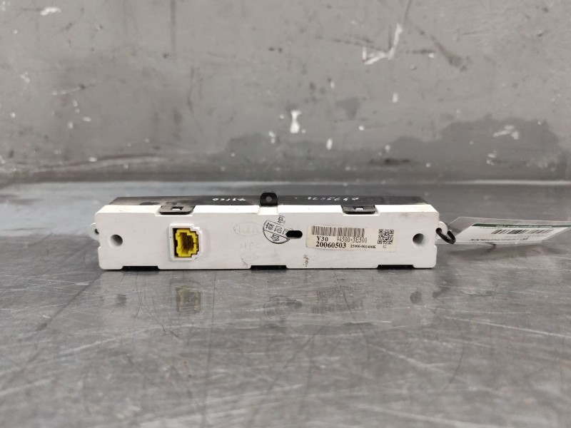 Recambio de pantalla multifuncion para kia sorento i (jc) 2.5 crdi referencia OEM IAM 945003E500  