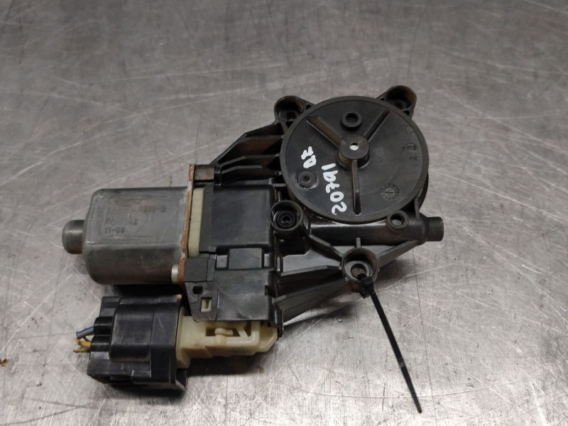 Recambio de motor elevalunas delantero izquierdo para ford fiesta (cb1) econetic referencia OEM IAM 8A6114389B  