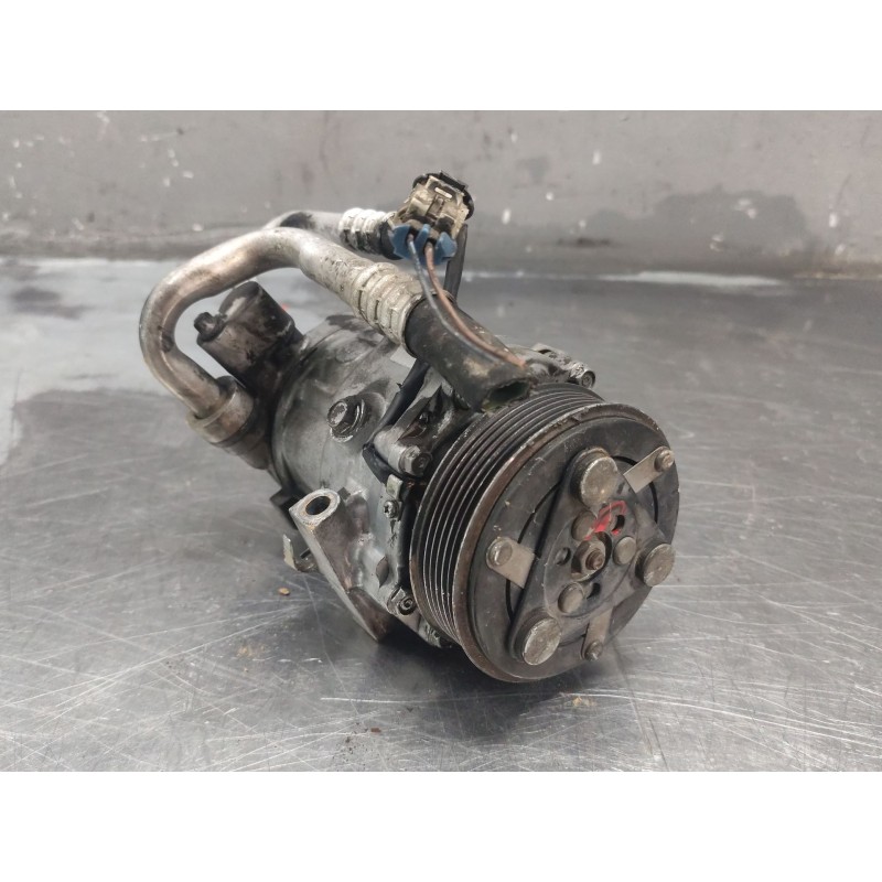 Recambio de compresor aire acondicionado para opel corsa c blue line referencia OEM IAM 13106850  