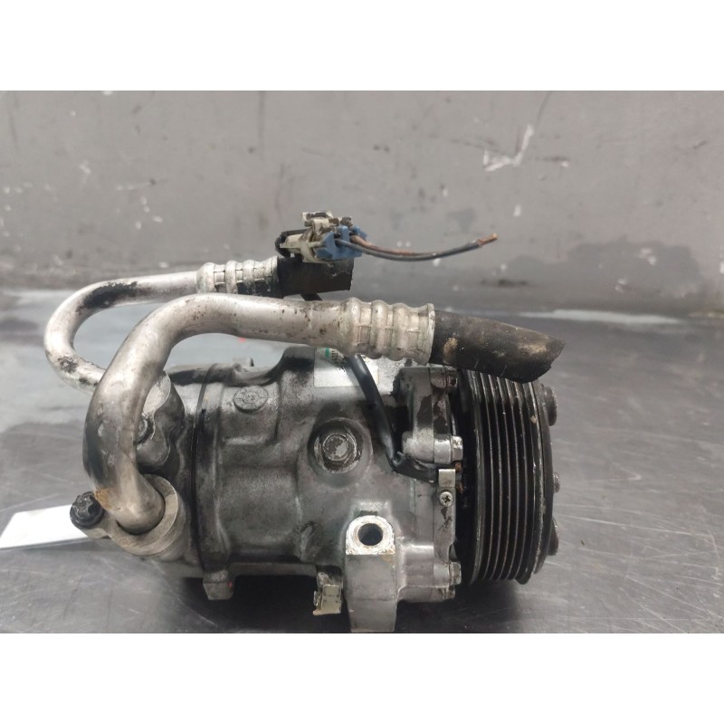 Recambio de compresor aire acondicionado para opel corsa c blue line referencia OEM IAM 13106850  