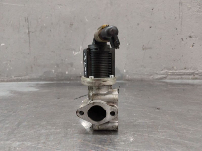 Recambio de valvula egr para opel astra h berlina cosmo referencia OEM IAM 55215031  