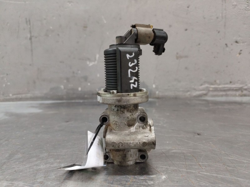 Recambio de valvula egr para opel astra h berlina cosmo referencia OEM IAM 55215031  