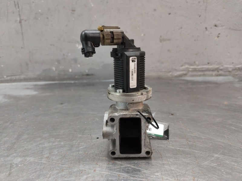 Recambio de valvula egr para opel astra h berlina cosmo referencia OEM IAM 55215031  