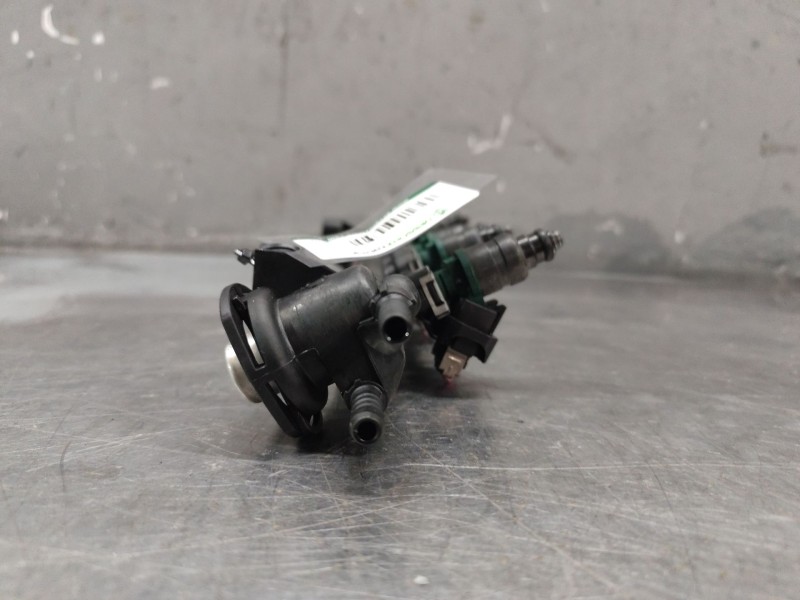 Recambio de rampa inyectora para audi a3 (8l) 1.6 ambiente referencia OEM IAM 06A133317A  