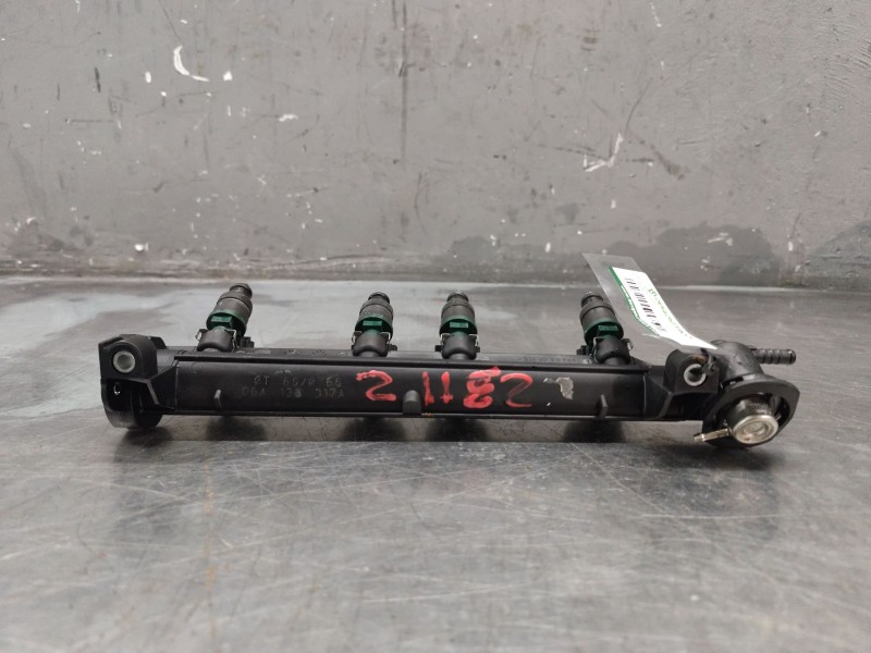 Recambio de rampa inyectora para audi a3 (8l) 1.6 ambiente referencia OEM IAM 06A133317A  