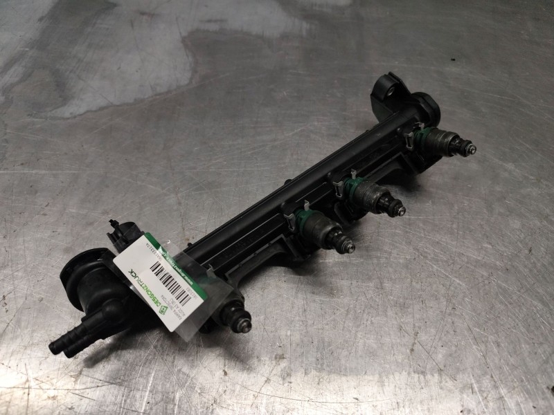 Recambio de rampa inyectora para audi a3 (8l) 1.6 ambiente referencia OEM IAM 06A133317A  