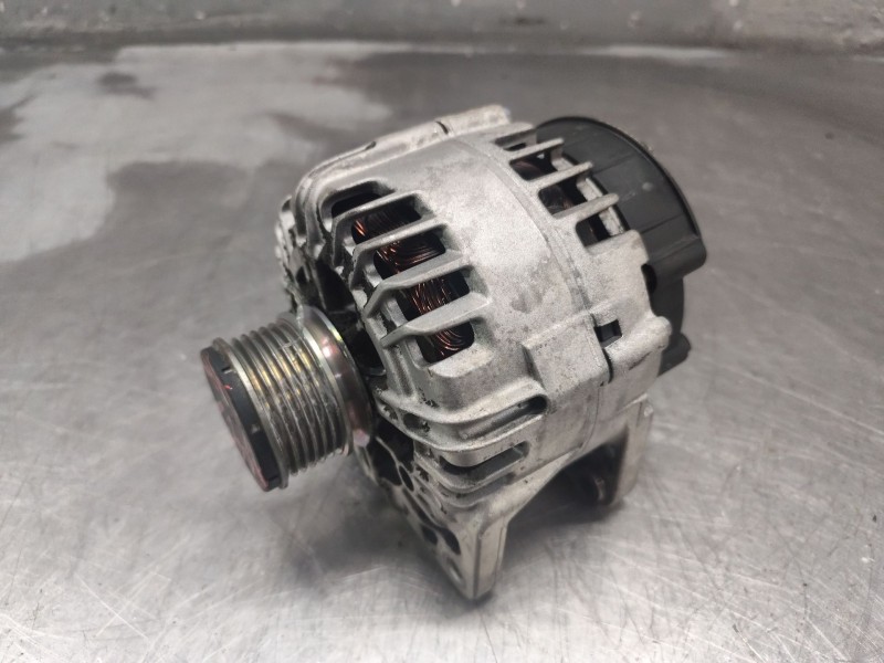 Recambio de alternador para renault scénic iii (jz0/1_) 1.5 dci referencia OEM IAM 2606272D  