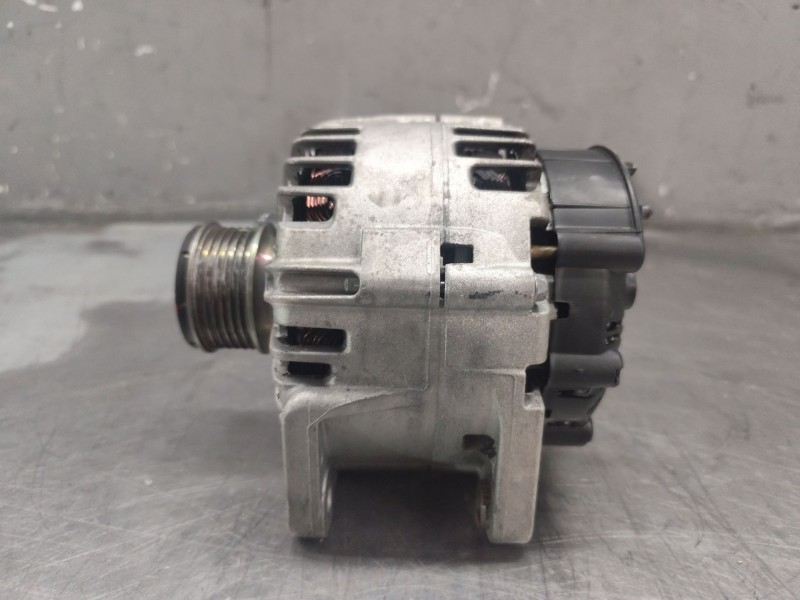 Recambio de alternador para renault scénic iii (jz0/1_) 1.5 dci referencia OEM IAM 2606272D  