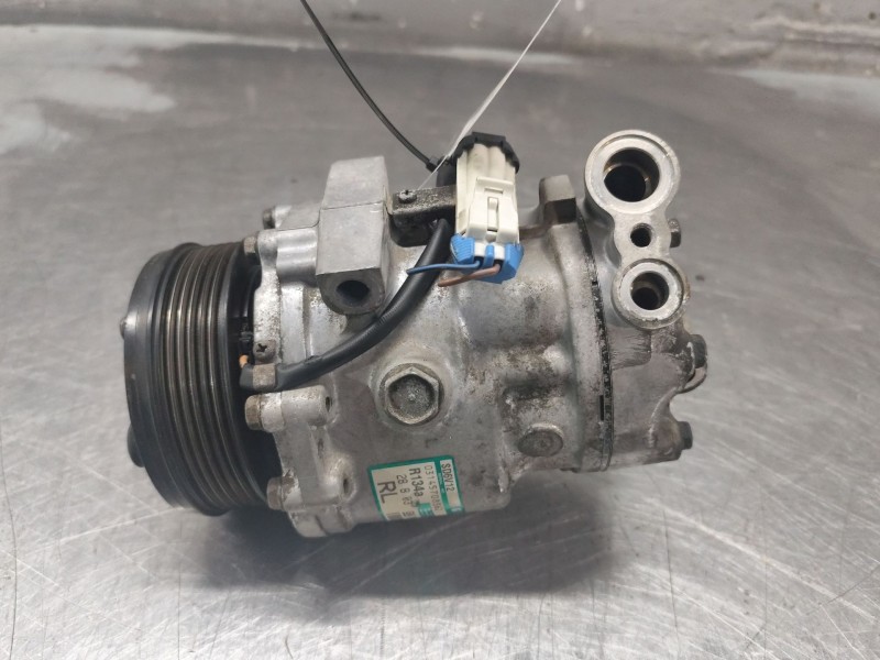 Recambio de compresor aire acondicionado para opel corsa c blue line referencia OEM IAM 24421642  